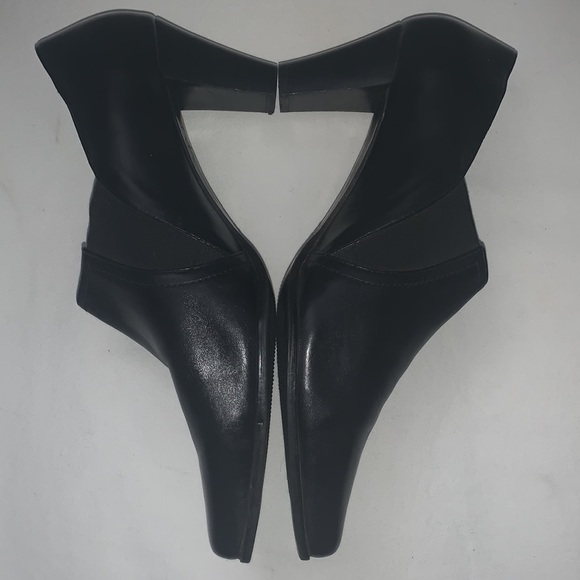 Sudini Women's Square Toe Block Heel - Picture 2 of 5